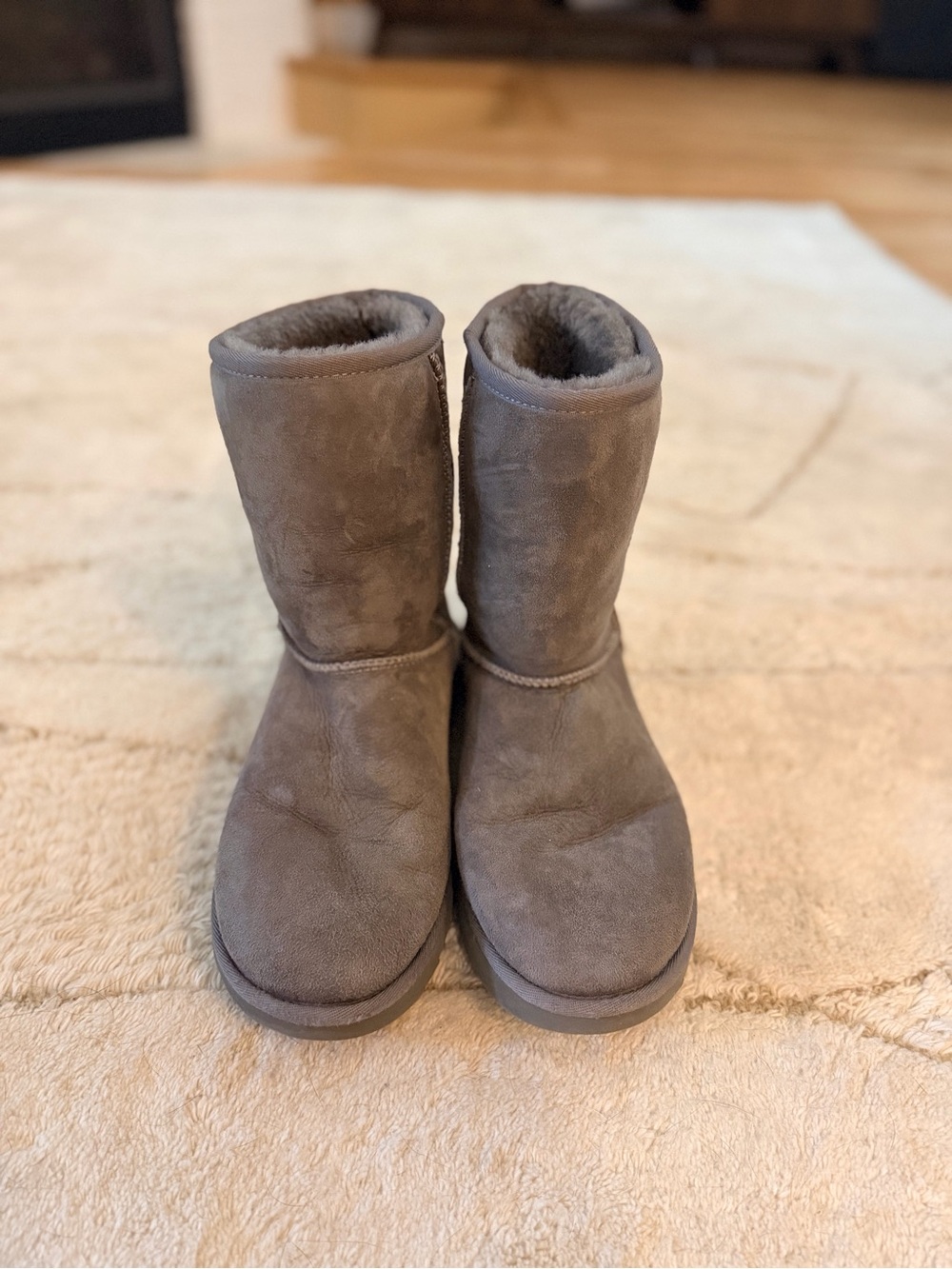 Women's Classic Suede Shearling Boots - grey
